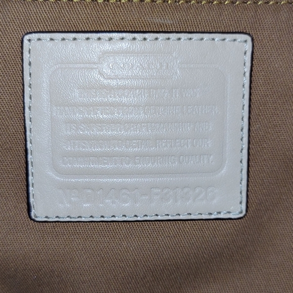 Purse - Picture 4 of 14